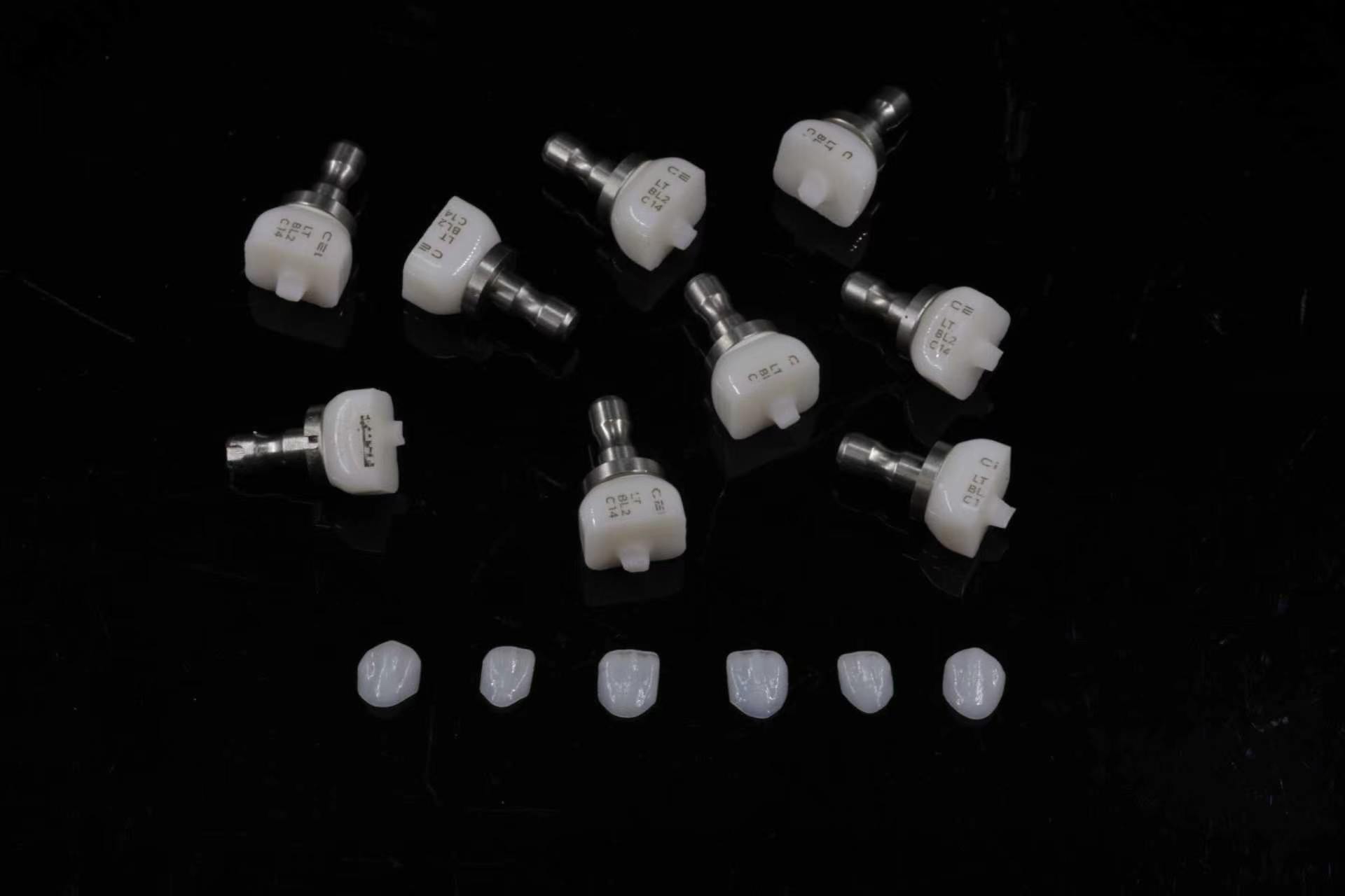 Premium CAD/CAM glass ceramic veneer set case 3