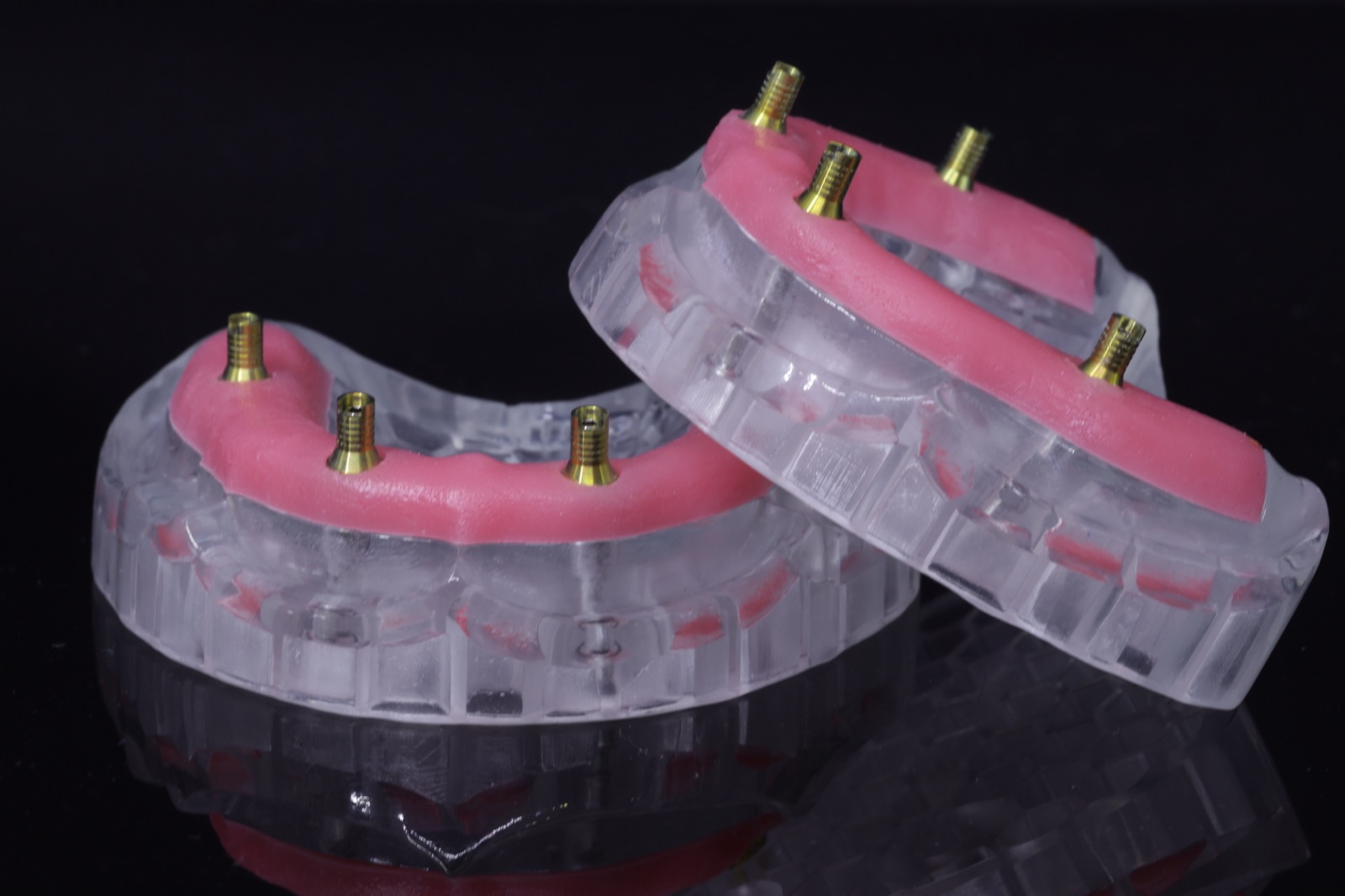 Multi-unit abutments on upper and lower implant models
