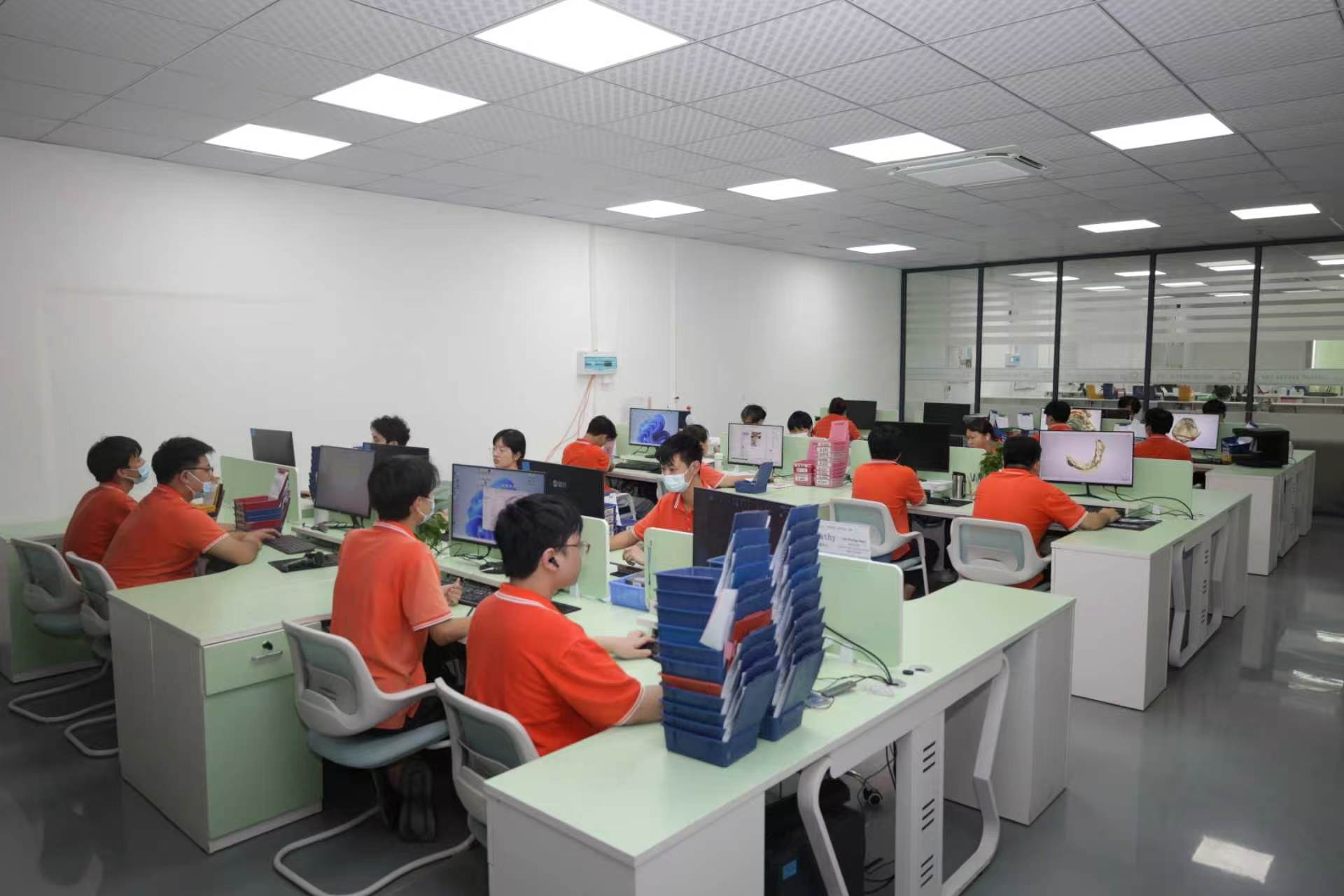 Dental lab CAD workspace